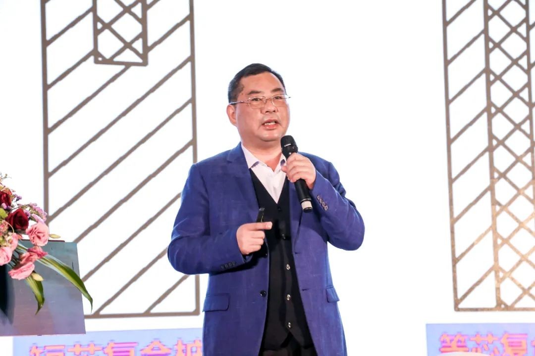 饕餮盛宴！k1体育
•建华建材预制桩施工装备与技术交流会隆重召开