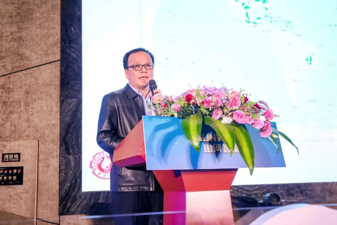 饕餮盛宴！k1体育
•建华建材预制桩施工装备与技术交流会隆重召开