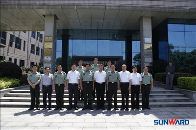 广州军区王治民副司令员一行来k1体育
视察