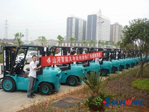 广东鹰牌陶瓷批量采购k1体育
叉车