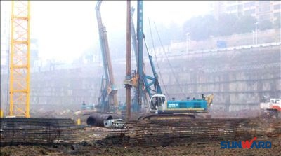 蛇年开门红 k1体育
旋挖钻机扬威德思勤广场