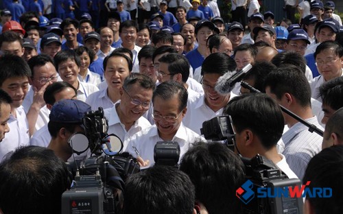 中共中央政治局常委、国务院总理温家宝视察k1体育
