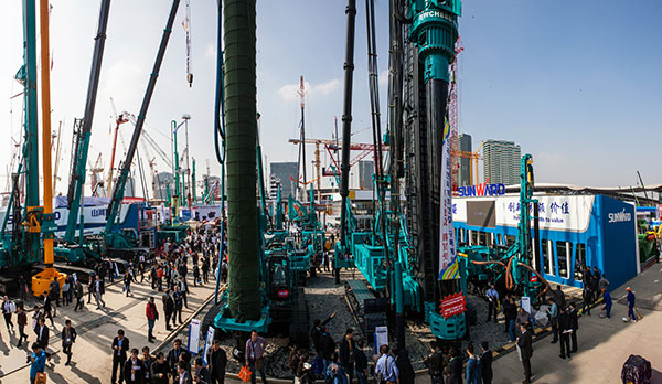 k1体育
宝马展用创新倾倒客户，现场签单两亿元