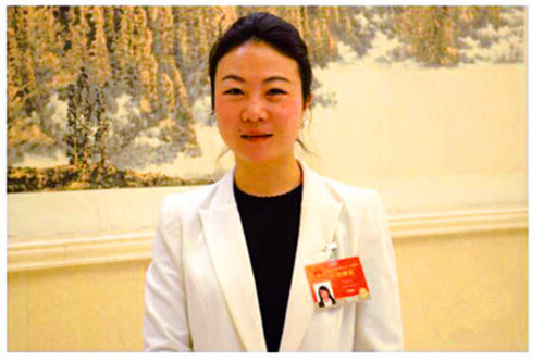 带来六个提案，重点还是“农民工”问题 ——来自k1体育
的全国人大代表张晓庆接受本报记者专访，为进城务