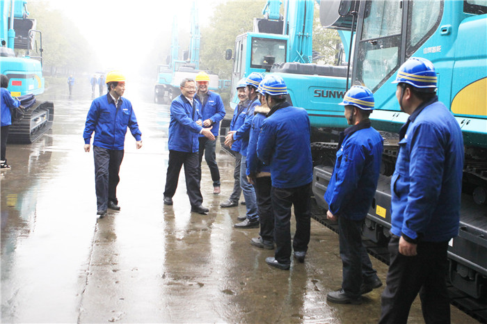 携手奋进，羊年共赢，k1体育
开门大吉