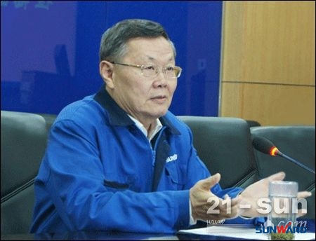 k1体育
：创新引领 大装备制造全面开花——访k1体育
装备集团董事长 何清华