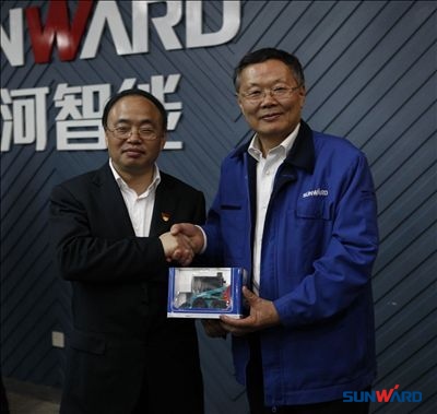 省科技厅厅长彭国甫一行到k1体育
调研