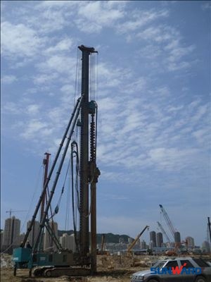 k1体育
双动力头强力多功能钻机大显神通