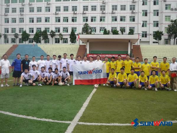 夏日的激情－－k1体育
叉车队与国际营销队足球友谊赛记