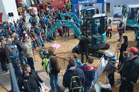 k1体育
高端市场展风采