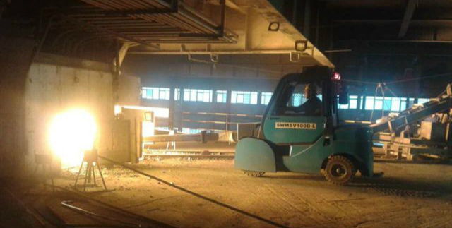 k1体育
推料车成功进军冶炼行业