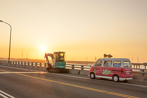 图说怪手环台净滩活动，智绘k1体育
环保节能