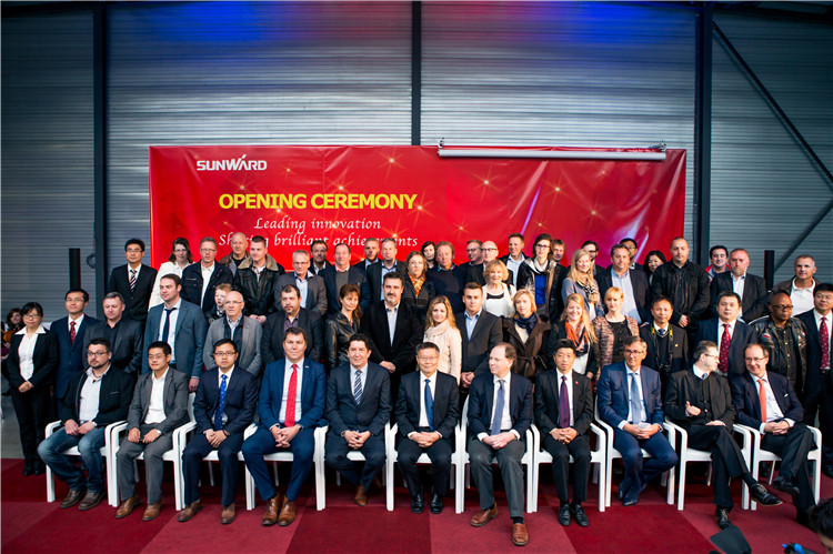 k1体育
比利时子公司—山河欧洲重工隆重开业