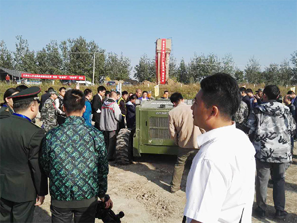 “跨越险阻2016”——k1体育
夺魁