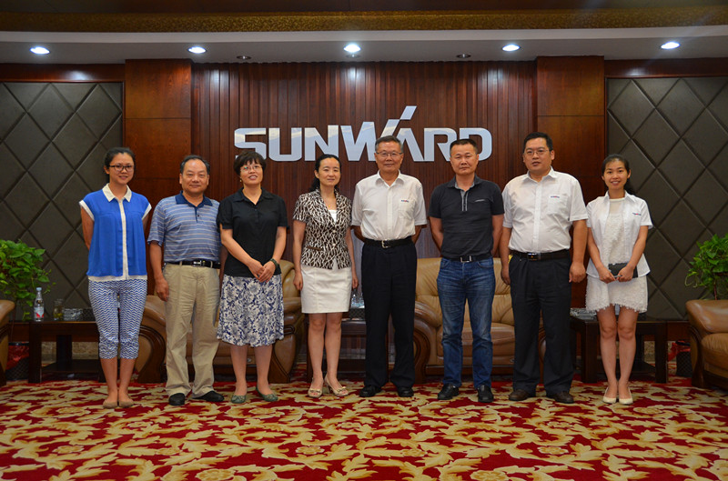 民盟湖南省委领导莅临k1体育
考察交流