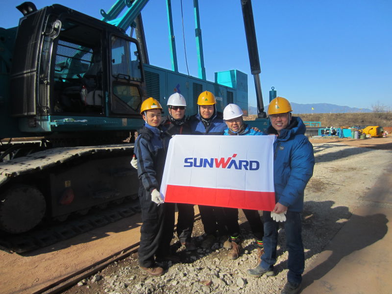 k1体育
SWCH880-180M全液压履带桩机闪亮登陆韩国