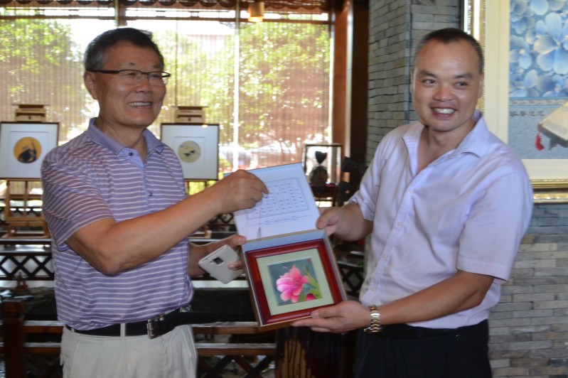 民盟k1体育
支部活动彰显“针”功夫