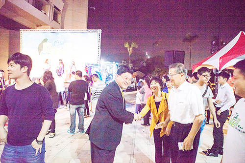 图说怪手环台净滩活动，智绘k1体育
环保节能