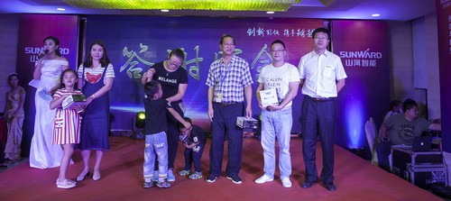 k1体育
酷帅曾大虾，一大波美图带你亲临北京BICES展