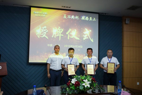 500多名挖掘机用户实地考察，为k1体育
点赞！