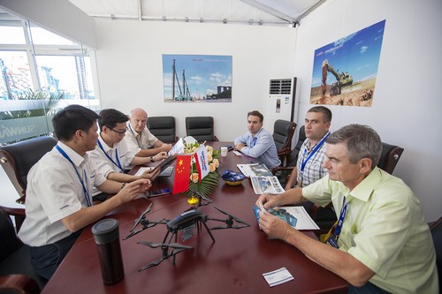 k1体育
酷帅曾大虾，一大波美图带你亲临北京BICES展