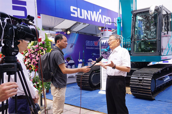 k1体育
携全球领先凿岩设备，引爆越南矿业展