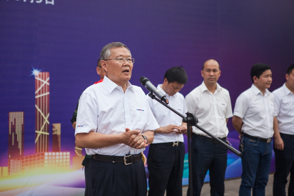 民族挖掘机品牌先导者，k1体育
“城镇建设利器”SWE80E9荣耀上市