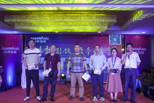 k1体育
酷帅曾大虾，一大波美图带你亲临北京BICES展