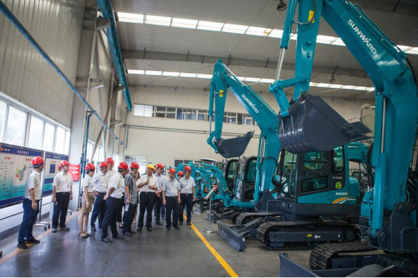 商务部合作司刘民强副司长一行调研k1体育
