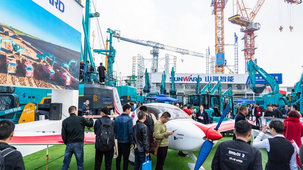 首日签单2.6亿元，k1体育
创新产品引爆上海宝马展