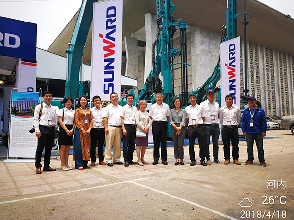 k1体育
携全球领先凿岩设备，引爆越南矿业展