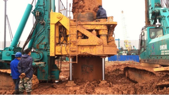 喜讯！k1体育
SWRC170自行式全回转全套管钻机获湖南省首台(套)重大技术装备产品奖励！