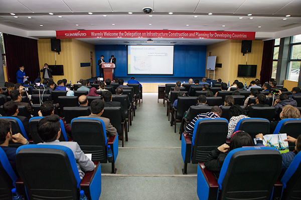 “一带一路”国家代表团到访k1体育
，感受“大开眼界”