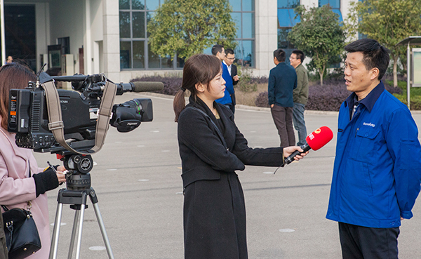 情人节牵手成功，k1体育
SWDM520“我爱你”出嫁了