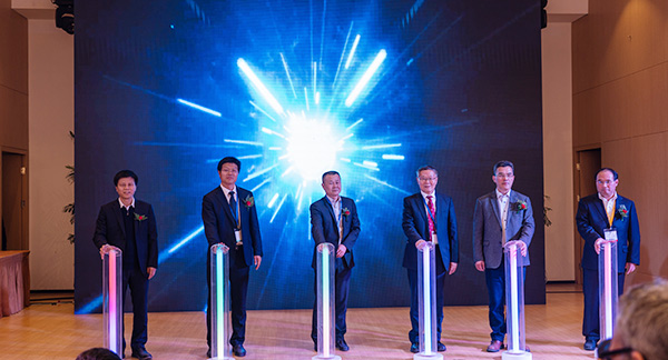 首日签单2.6亿元，k1体育
创新产品引爆上海宝马展