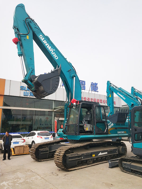 关于k1体育
节能型挖掘机，张老板算了这样一笔账