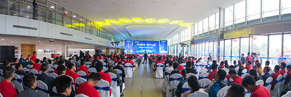 红四月，k1体育
挖掘机促销会节节攀升