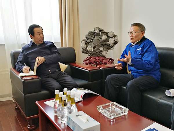 你们“一点三线”我记住了！达哲省长为k1体育
鼓劲