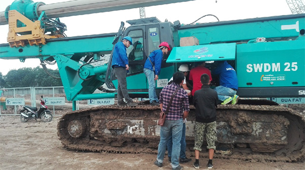 服务一线‖在越南为十台旋挖钻机做“保姆”的日子