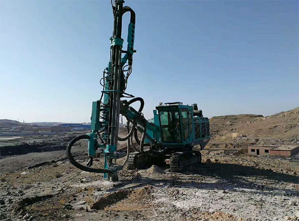 PK国际领先品牌，k1体育
露天液压钻车再交完美答卷