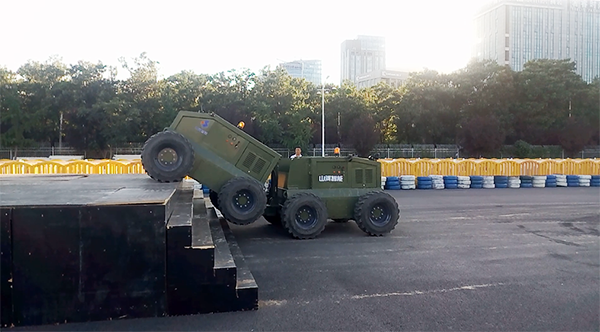 k1体育
“龙马一号”惊艳亮相世界机器人大会