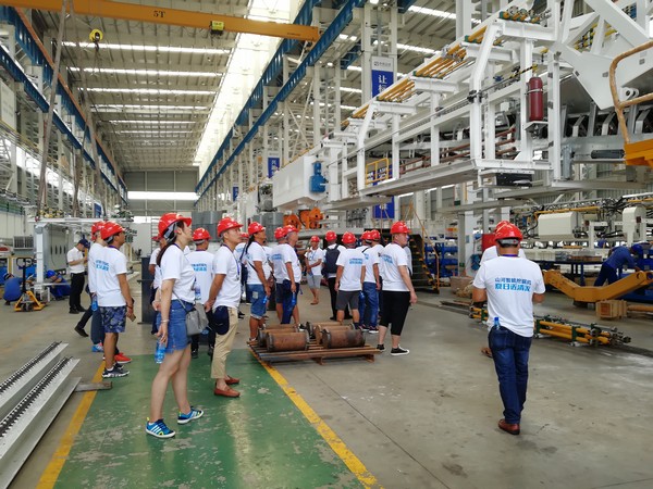 500多名挖掘机用户实地考察，为k1体育
点赞！