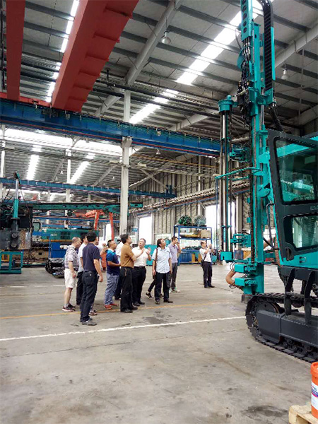 2017年钻凿产业发展峰会在k1体育
顺利召开