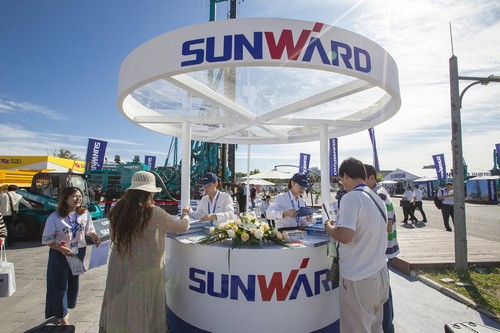 k1体育
酷帅曾大虾，一大波美图带你亲临北京BICES展