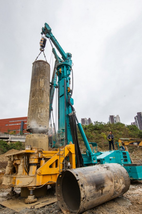 喜讯！k1体育
SWRC170自行式全回转全套管钻机获湖南省首台(套)重大技术装备产品奖励！