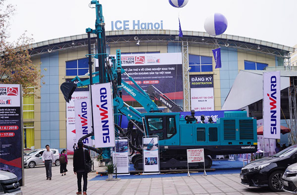 k1体育
携全球领先凿岩设备，引爆越南矿业展