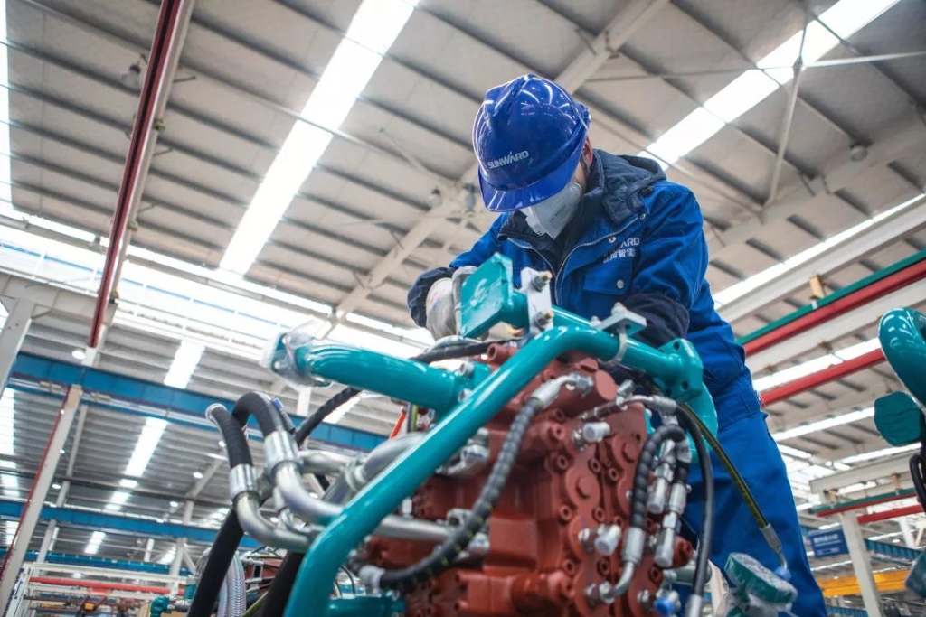 沈裕谋元宵节慰问k1体育
一线员工