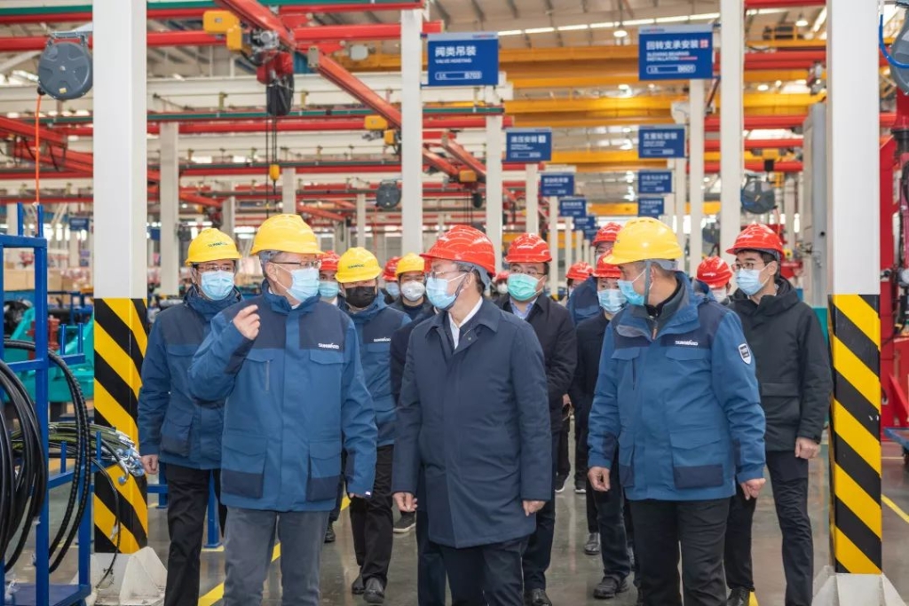 沈裕谋元宵节慰问k1体育
一线员工