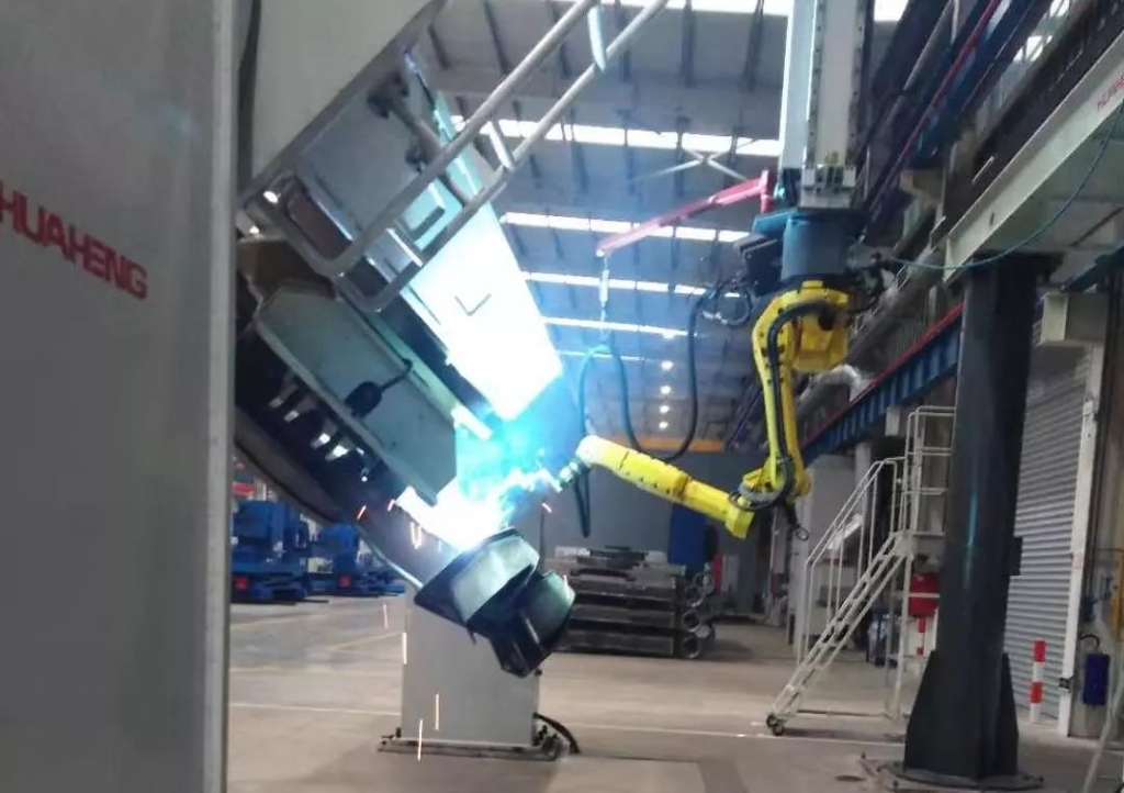 防控生产两不误 k1体育
复工保供