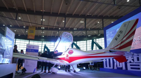 超强阵容尽显创新成果！k1体育
闪耀长沙工程机械展